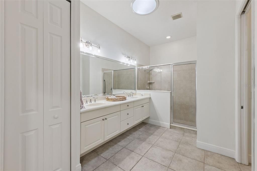 For Sale: $349,000 (2 beds, 2 baths, 1745 Square Feet)