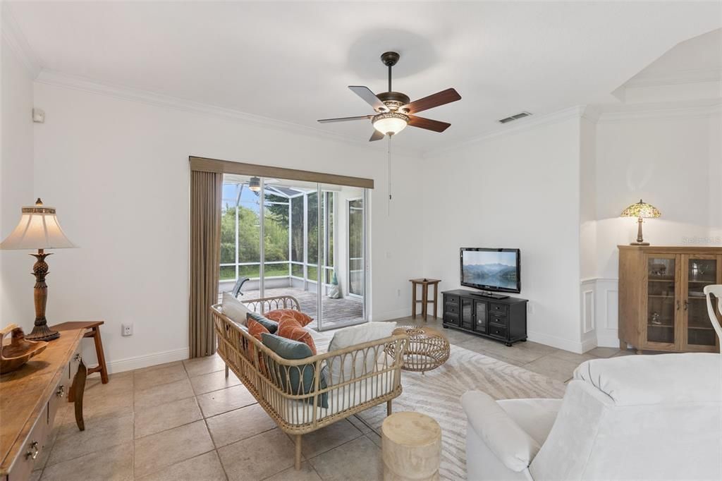 For Sale: $349,000 (2 beds, 2 baths, 1745 Square Feet)