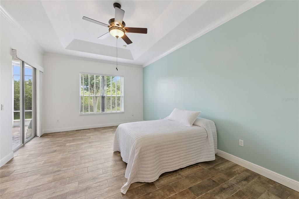 For Sale: $349,000 (2 beds, 2 baths, 1745 Square Feet)