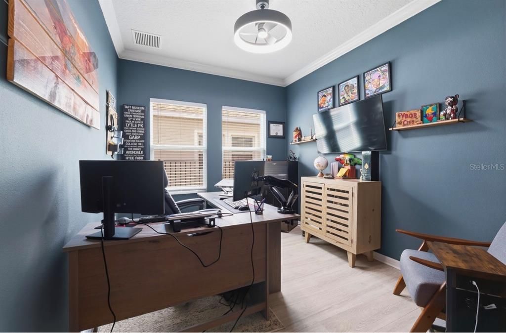 For Sale: $649,900 (4 beds, 2 baths, 2329 Square Feet)