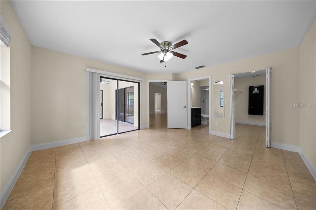 En Venta: $235,000 (3 camas, 2 baños, 1380 Pies cuadrados)