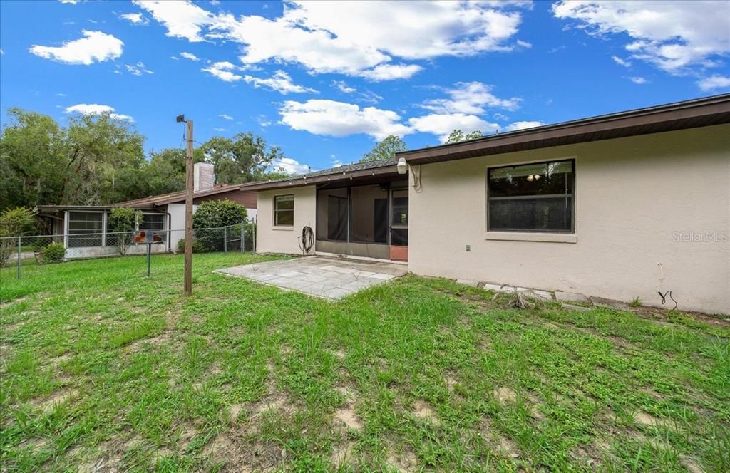 En Venta: $235,000 (3 camas, 2 baños, 1380 Pies cuadrados)