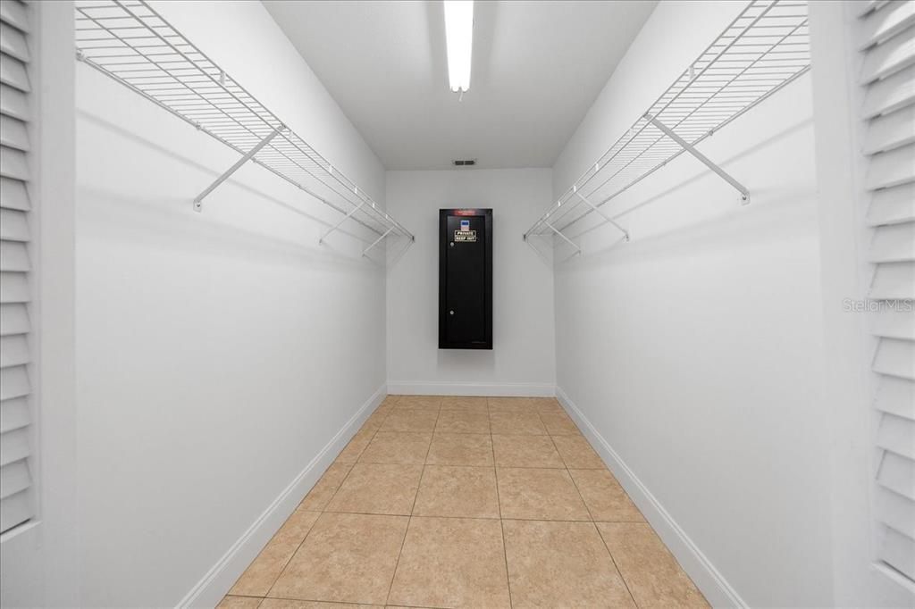 En Venta: $235,000 (3 camas, 2 baños, 1380 Pies cuadrados)