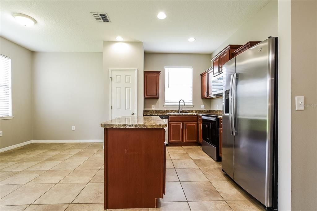 For Sale: $329,900 (3 beds, 2 baths, 1464 Square Feet)