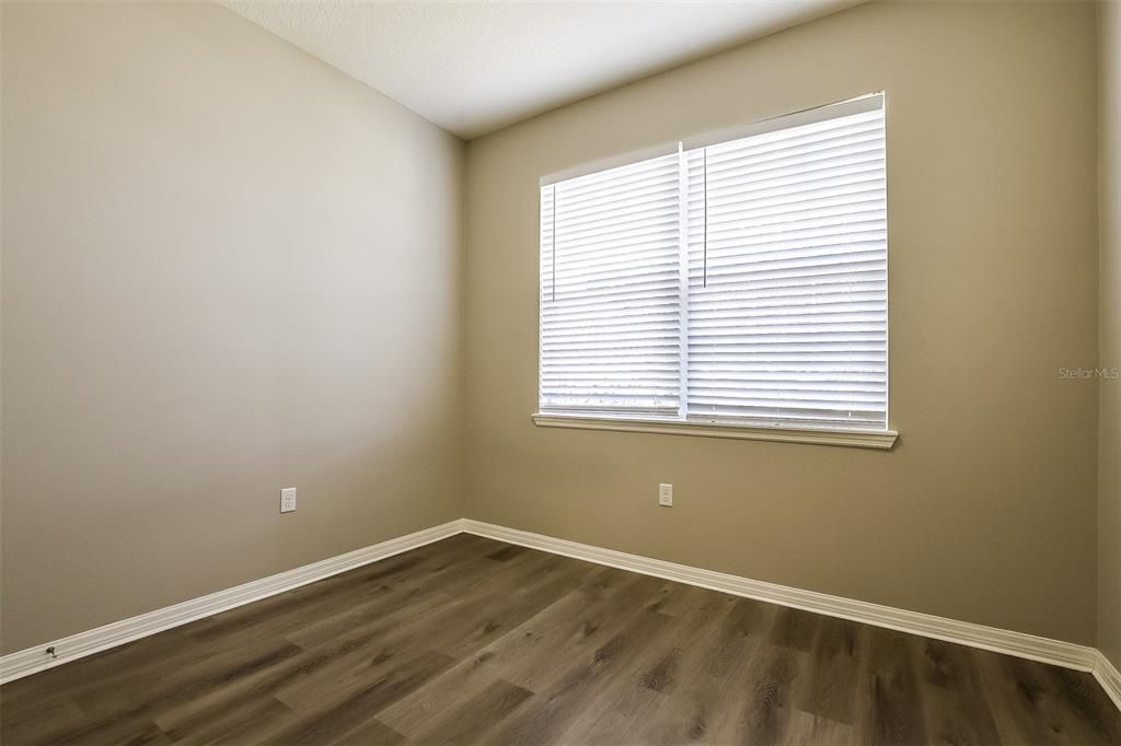 For Sale: $329,900 (3 beds, 2 baths, 1464 Square Feet)