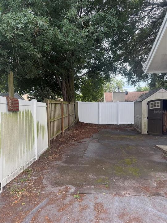 For Rent: $1,850 (2 beds, 1 baths, 804 Square Feet)
