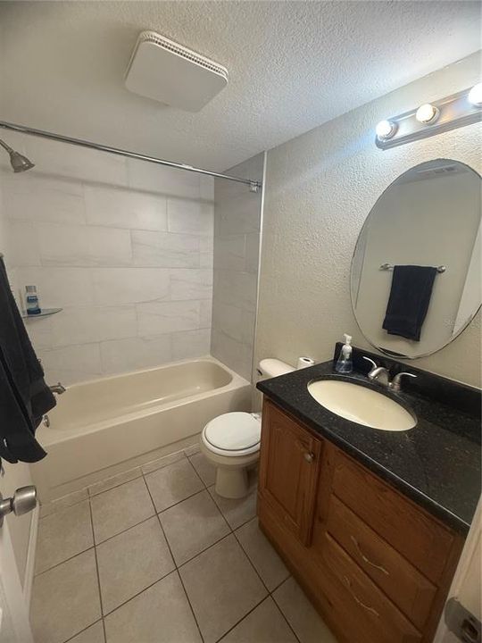 For Rent: $1,850 (2 beds, 1 baths, 804 Square Feet)