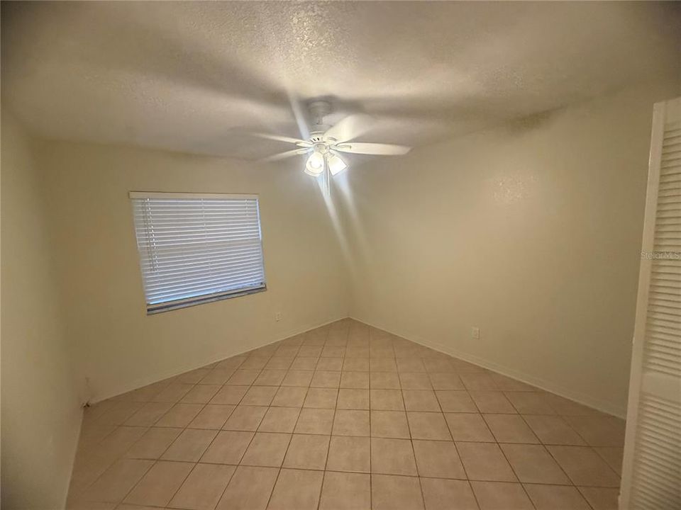 For Rent: $1,850 (2 beds, 1 baths, 804 Square Feet)