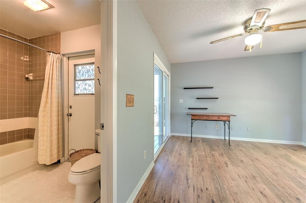 For Sale: $482,000 (3 beds, 2 baths, 1594 Square Feet)