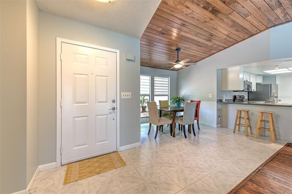 For Sale: $482,000 (3 beds, 2 baths, 1594 Square Feet)