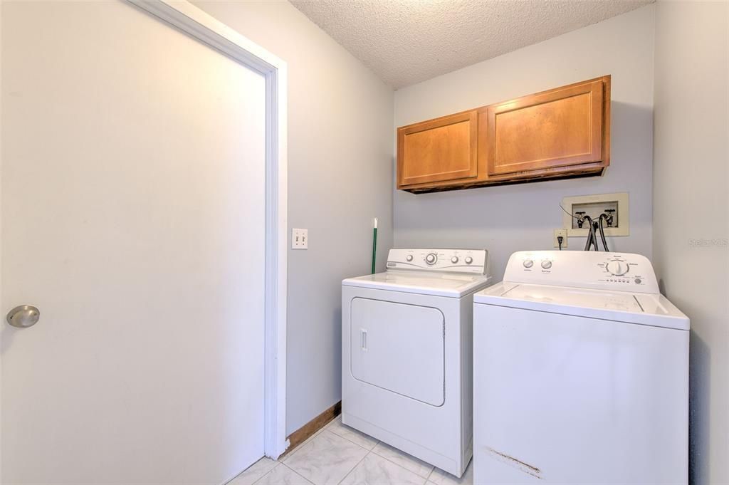 For Sale: $482,000 (3 beds, 2 baths, 1594 Square Feet)