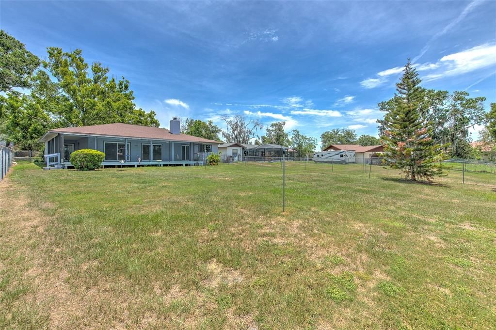 For Sale: $482,000 (3 beds, 2 baths, 1594 Square Feet)