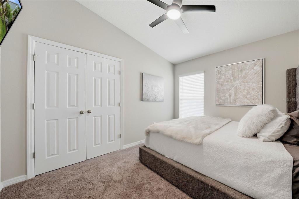 For Sale: $399,999 (3 beds, 2 baths, 1615 Square Feet)