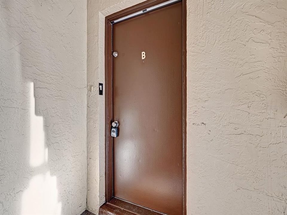For Sale: $165,000 (3 beds, 1 baths, 922 Square Feet)