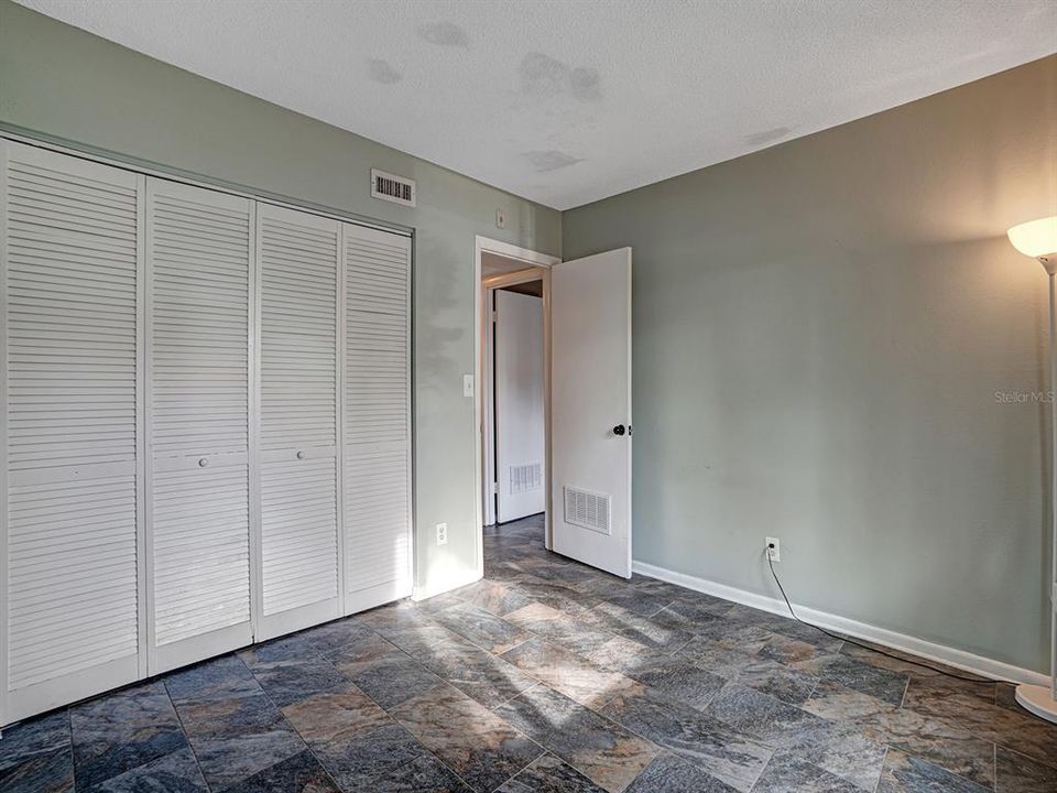 For Sale: $165,000 (3 beds, 1 baths, 922 Square Feet)