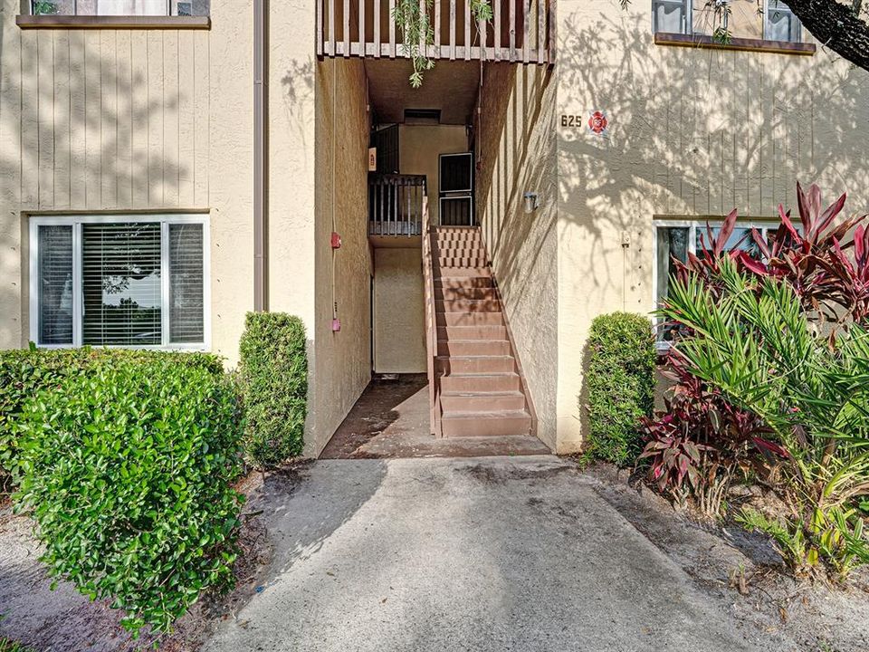 For Sale: $165,000 (3 beds, 1 baths, 922 Square Feet)