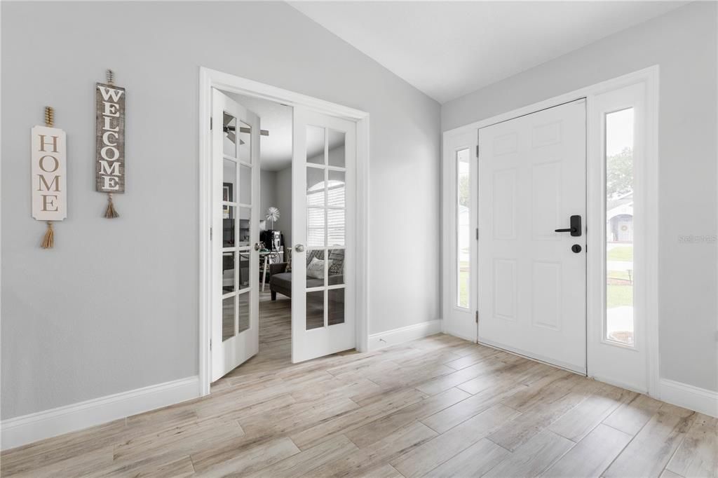 En Venta: $395,000 (3 camas, 2 baños, 2020 Pies cuadrados)