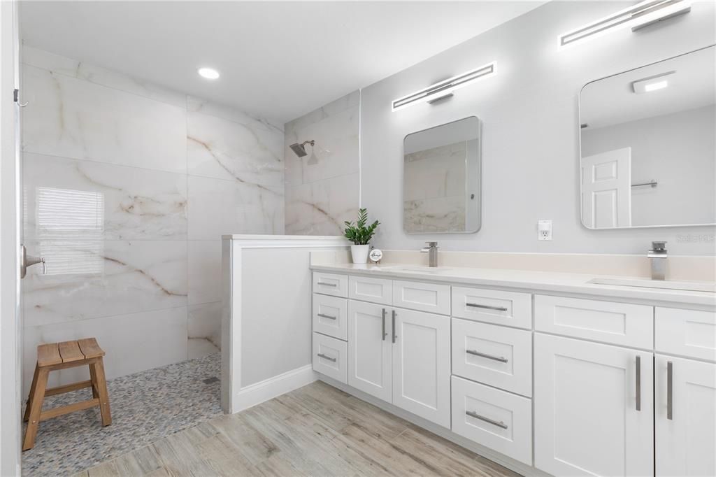 En Venta: $395,000 (3 camas, 2 baños, 2020 Pies cuadrados)