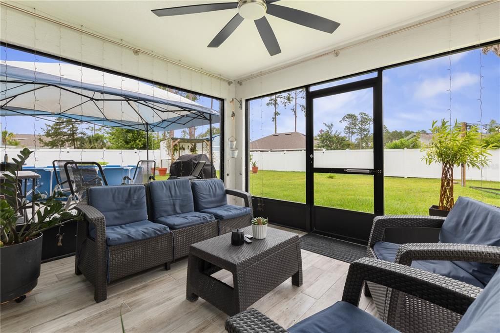 En Venta: $395,000 (3 camas, 2 baños, 2020 Pies cuadrados)
