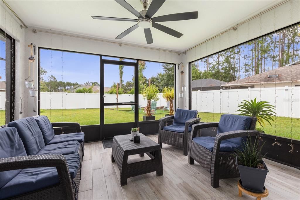 En Venta: $395,000 (3 camas, 2 baños, 2020 Pies cuadrados)
