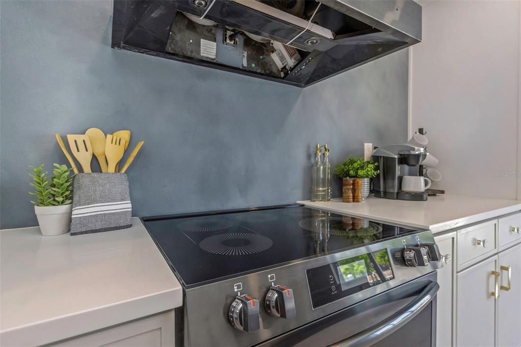 For Sale: $924,900 (3 beds, 2 baths, 1456 Square Feet)
