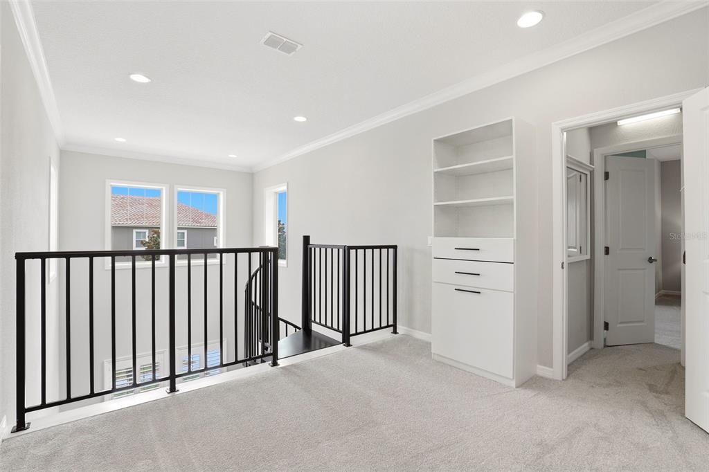 For Sale: $1,649,000 (4 beds, 3 baths, 4376 Square Feet)