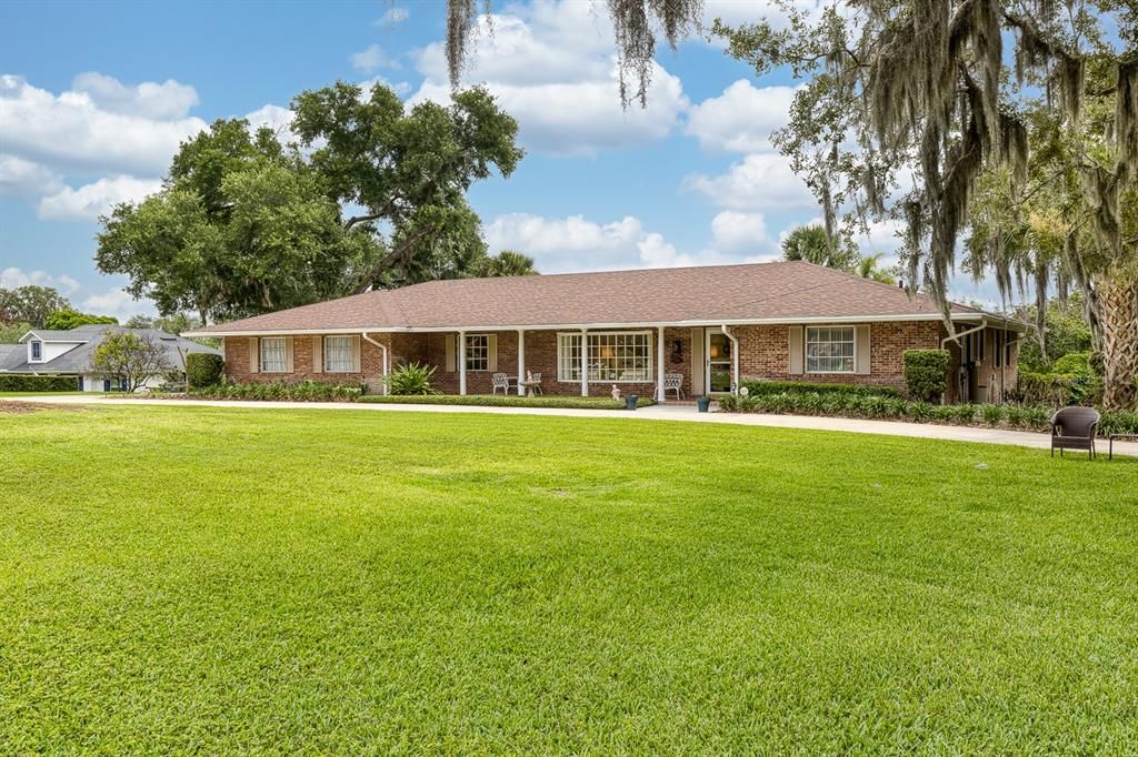 For Sale: $849,900 (4 beds, 3 baths, 3212 Square Feet)
