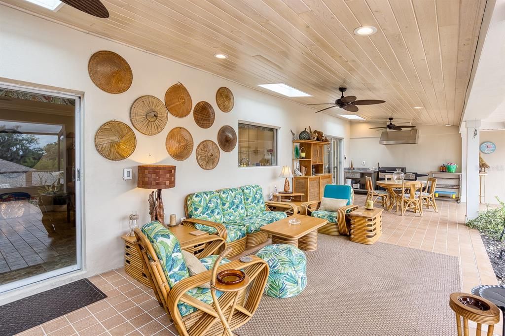 For Sale: $849,900 (4 beds, 3 baths, 3212 Square Feet)