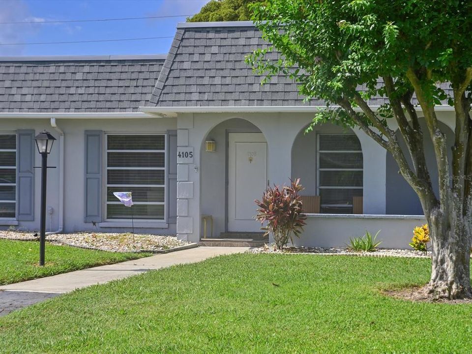 For Sale: $179,000 (2 beds, 2 baths, 1015 Square Feet)