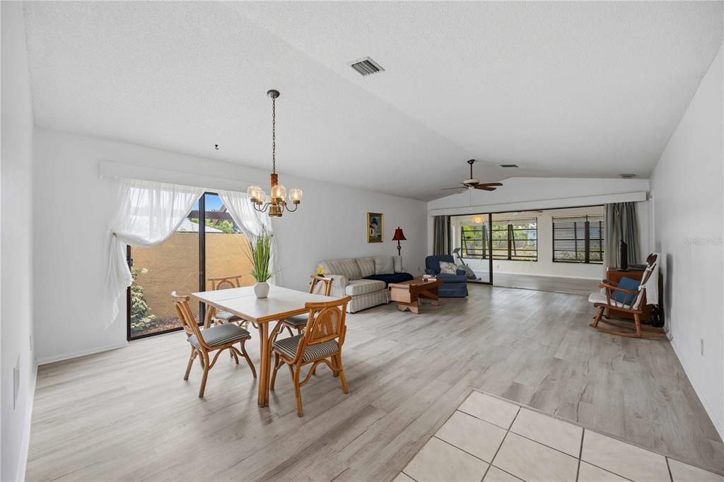 For Sale: $298,000 (2 beds, 2 baths, 1768 Square Feet)