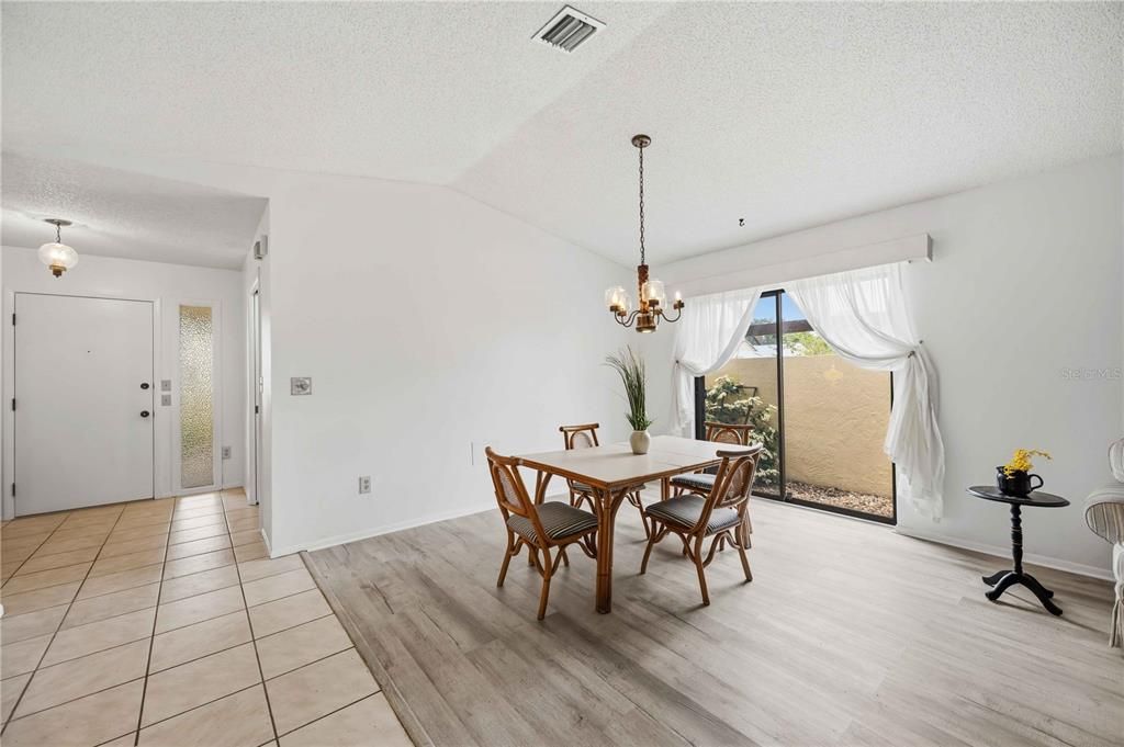 For Sale: $298,000 (2 beds, 2 baths, 1768 Square Feet)