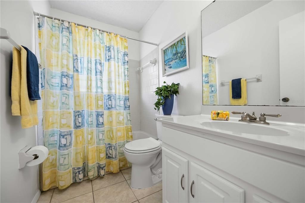 For Sale: $298,000 (2 beds, 2 baths, 1768 Square Feet)