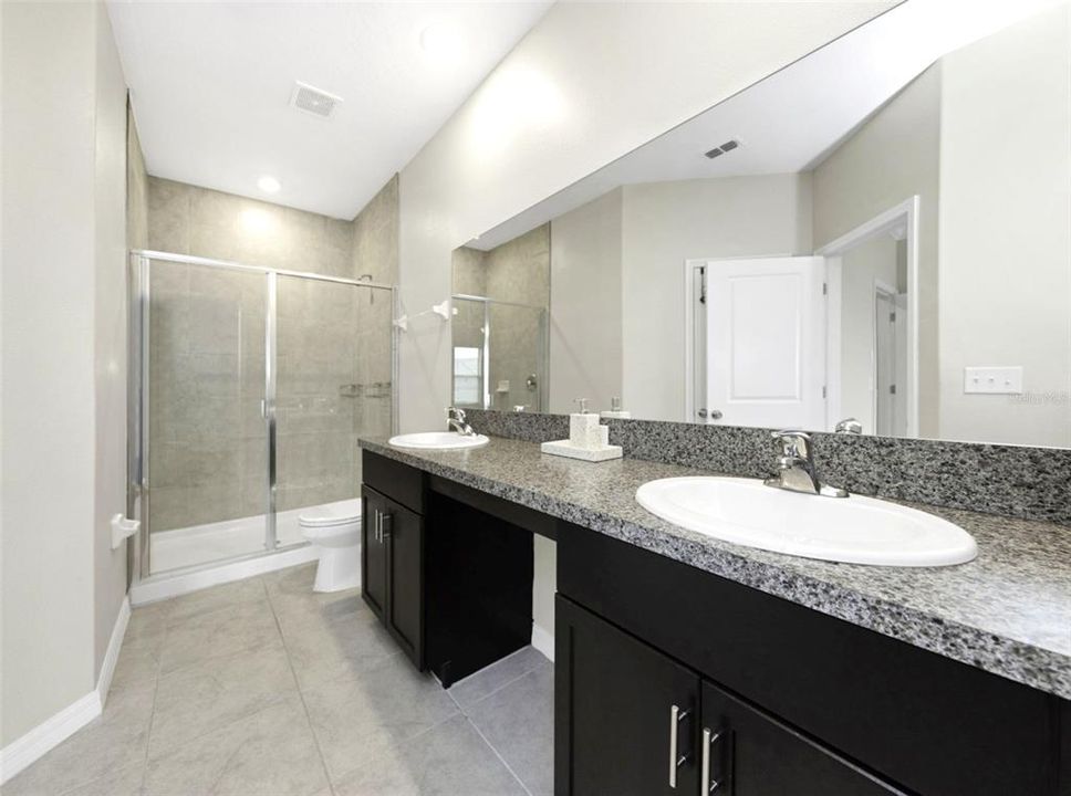 For Sale: $279,990 (3 beds, 2 baths, 1597 Square Feet)