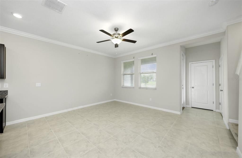 For Sale: $279,990 (3 beds, 2 baths, 1597 Square Feet)