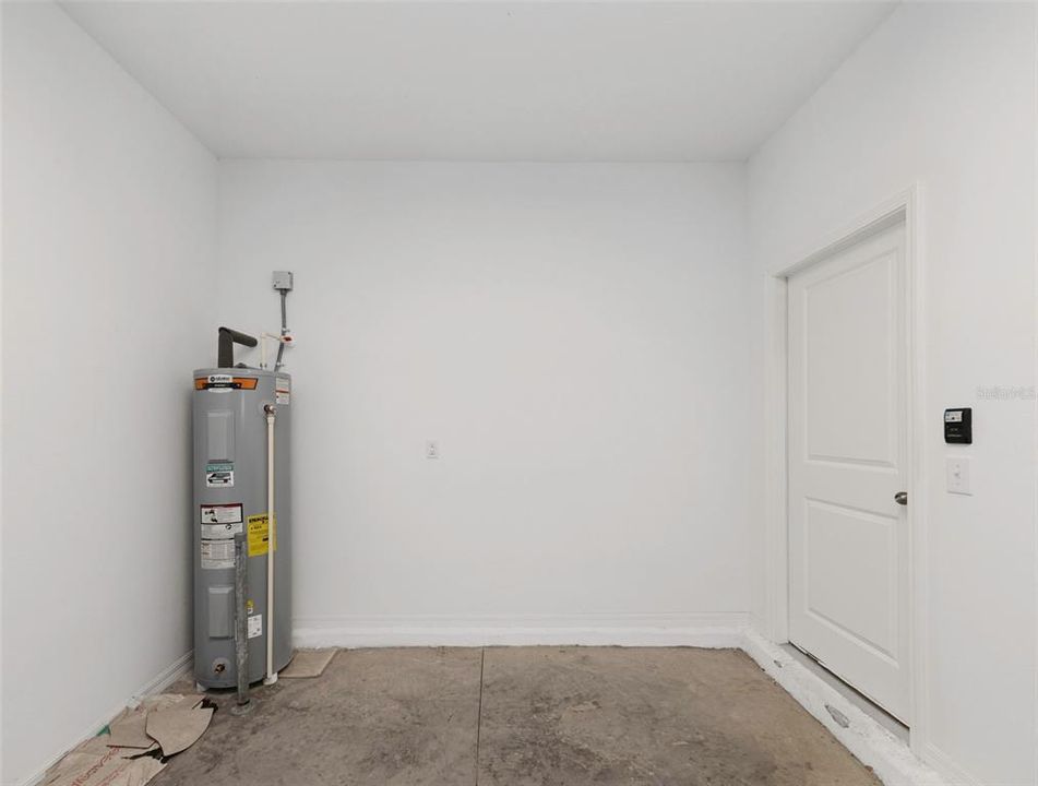 For Sale: $279,990 (3 beds, 2 baths, 1597 Square Feet)