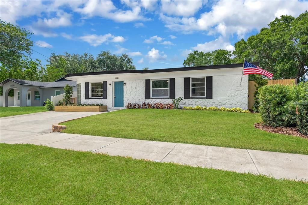 For Sale: $649,900 (5 beds, 2 baths, 2724 Square Feet)
