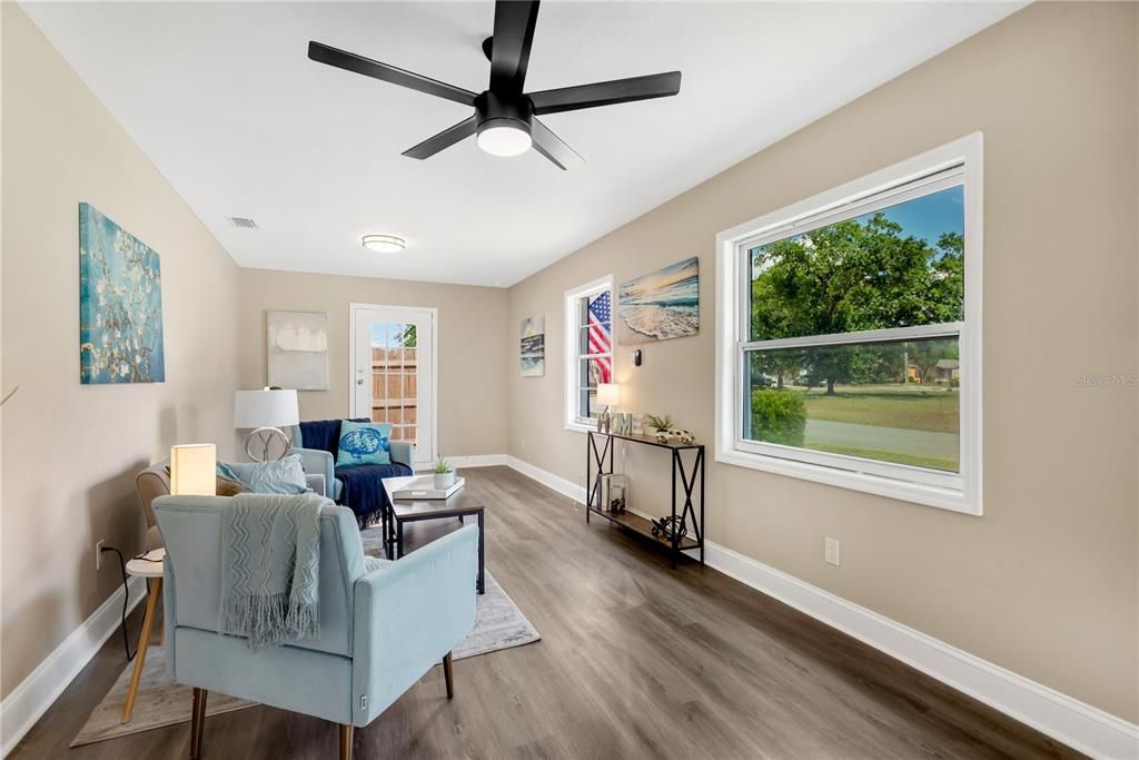 For Sale: $649,900 (5 beds, 2 baths, 2724 Square Feet)