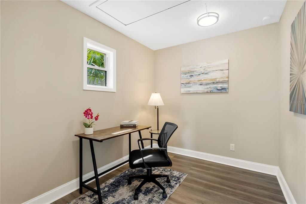For Sale: $649,900 (5 beds, 2 baths, 2724 Square Feet)