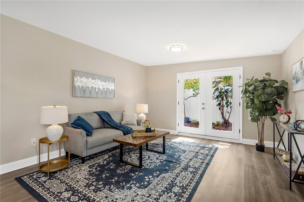 For Sale: $649,900 (5 beds, 2 baths, 2724 Square Feet)