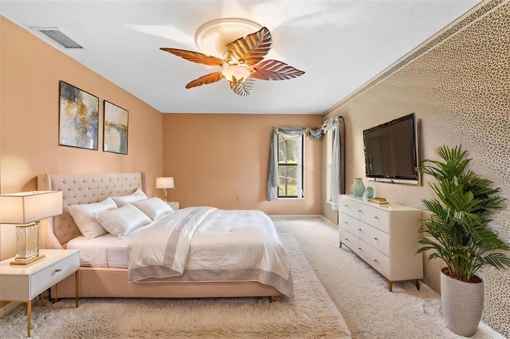 En Venta: $549,000 (3 camas, 3 baños, 3258 Pies cuadrados)