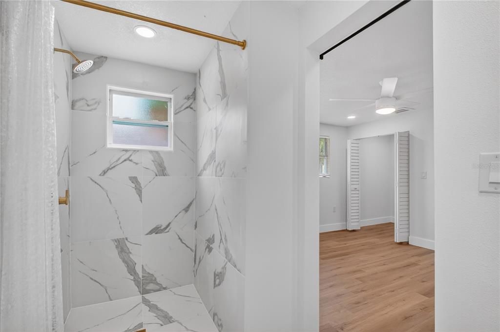 En Venta: $310,000 (2 camas, 2 baños, 892 Pies cuadrados)