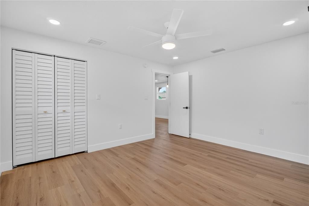 En Venta: $310,000 (2 camas, 2 baños, 892 Pies cuadrados)