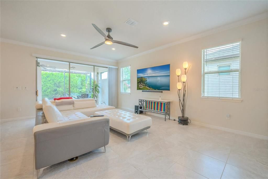 For Sale: $404,404 (3 beds, 2 baths, 2179 Square Feet)
