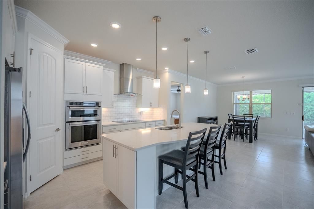 For Sale: $404,404 (3 beds, 2 baths, 2179 Square Feet)