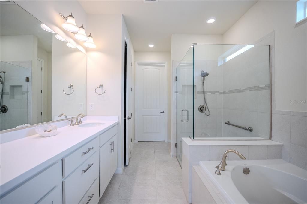 For Sale: $404,404 (3 beds, 2 baths, 2179 Square Feet)