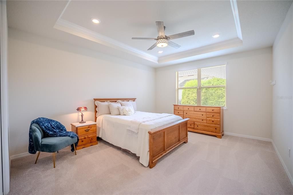 For Sale: $404,404 (3 beds, 2 baths, 2179 Square Feet)