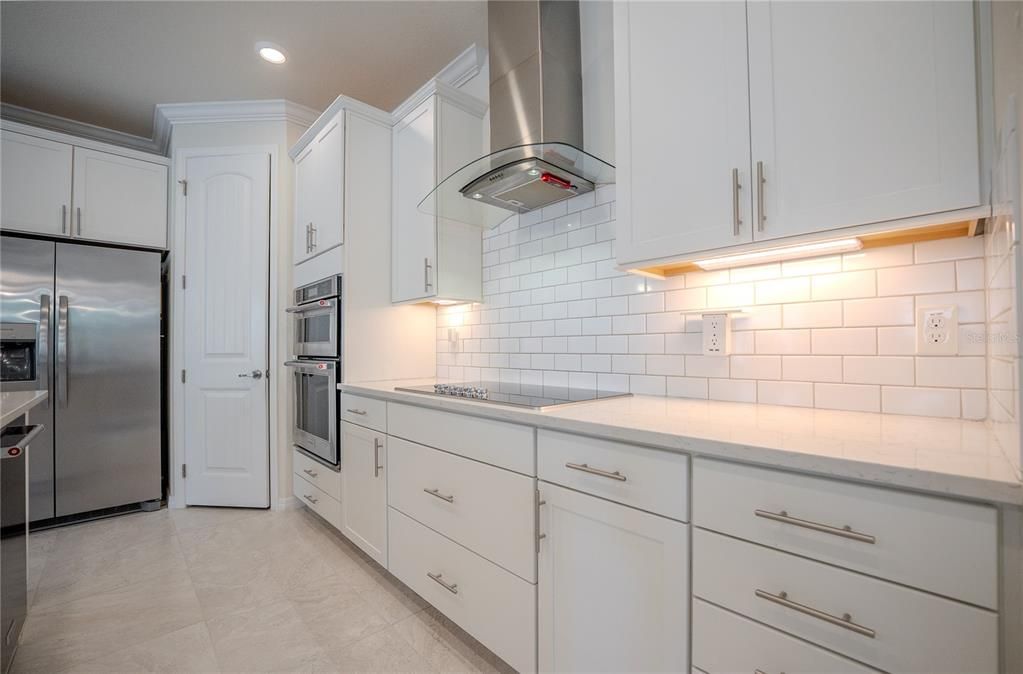 For Sale: $404,404 (3 beds, 2 baths, 2179 Square Feet)