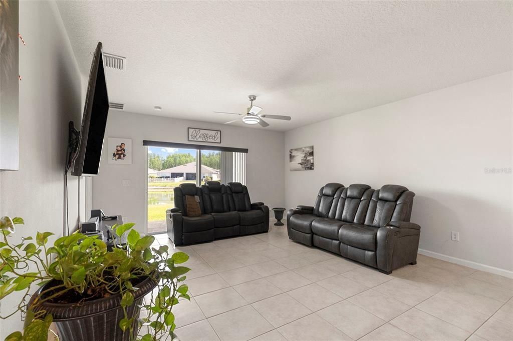 For Sale: $339,000 (3 beds, 2 baths, 1532 Square Feet)