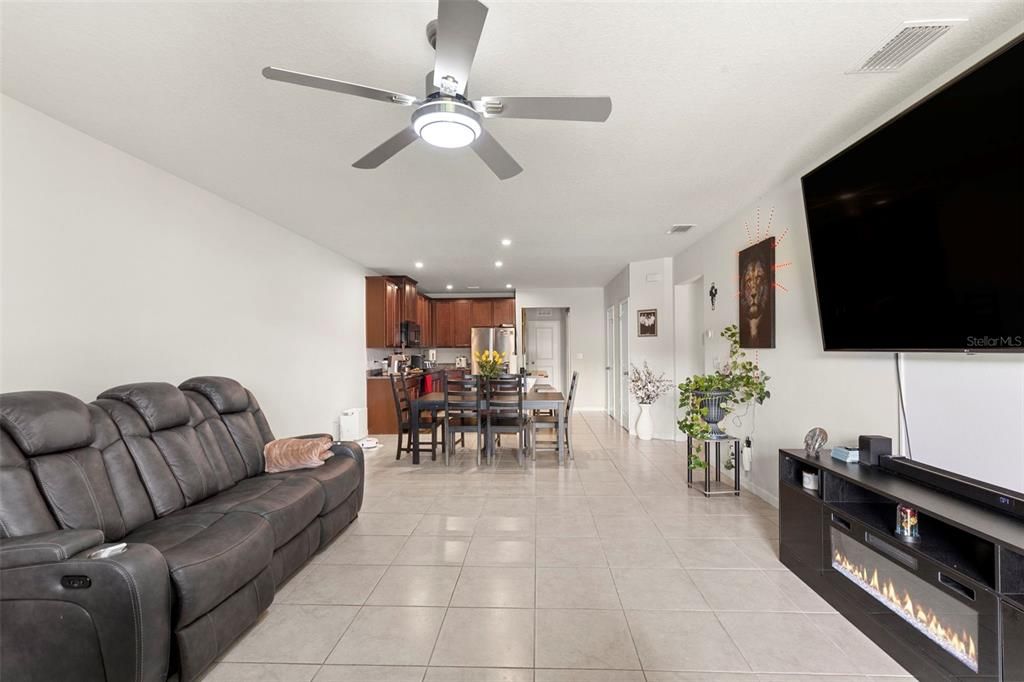 For Sale: $339,000 (3 beds, 2 baths, 1532 Square Feet)