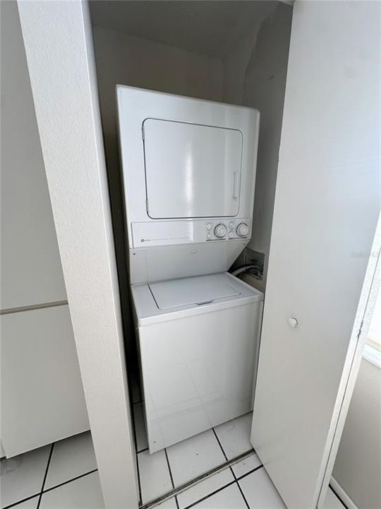 For Rent: $1,650 (2 beds, 2 baths, 1005 Square Feet)